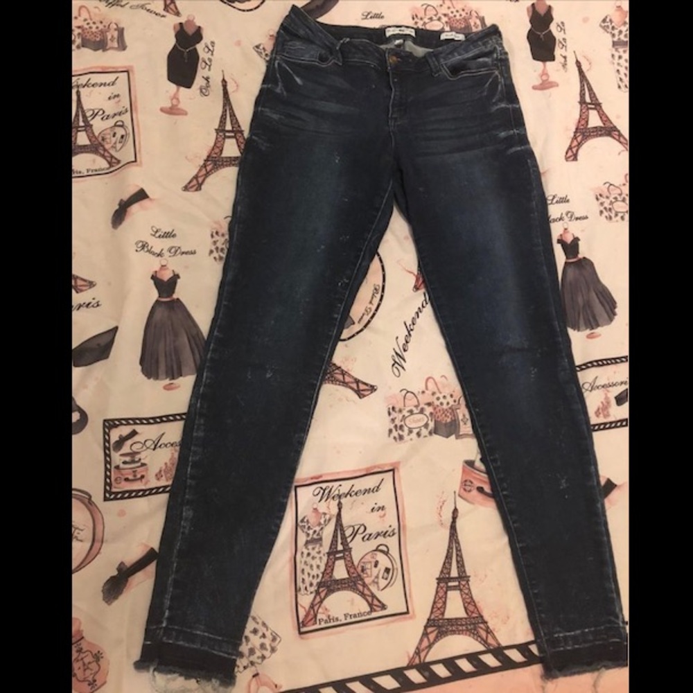 Black daisy jeggings